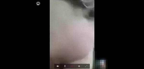  perra madura se masturba en facebook